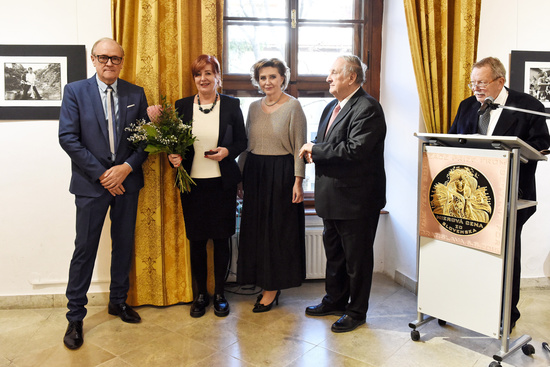 Tradin pre trist lauretku Zlatho biatca Dau Melichrkov